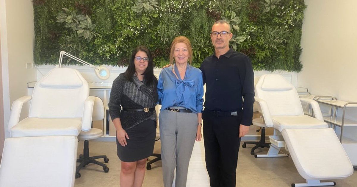 mr_mary_stylianou_sindesmos_aistitikon