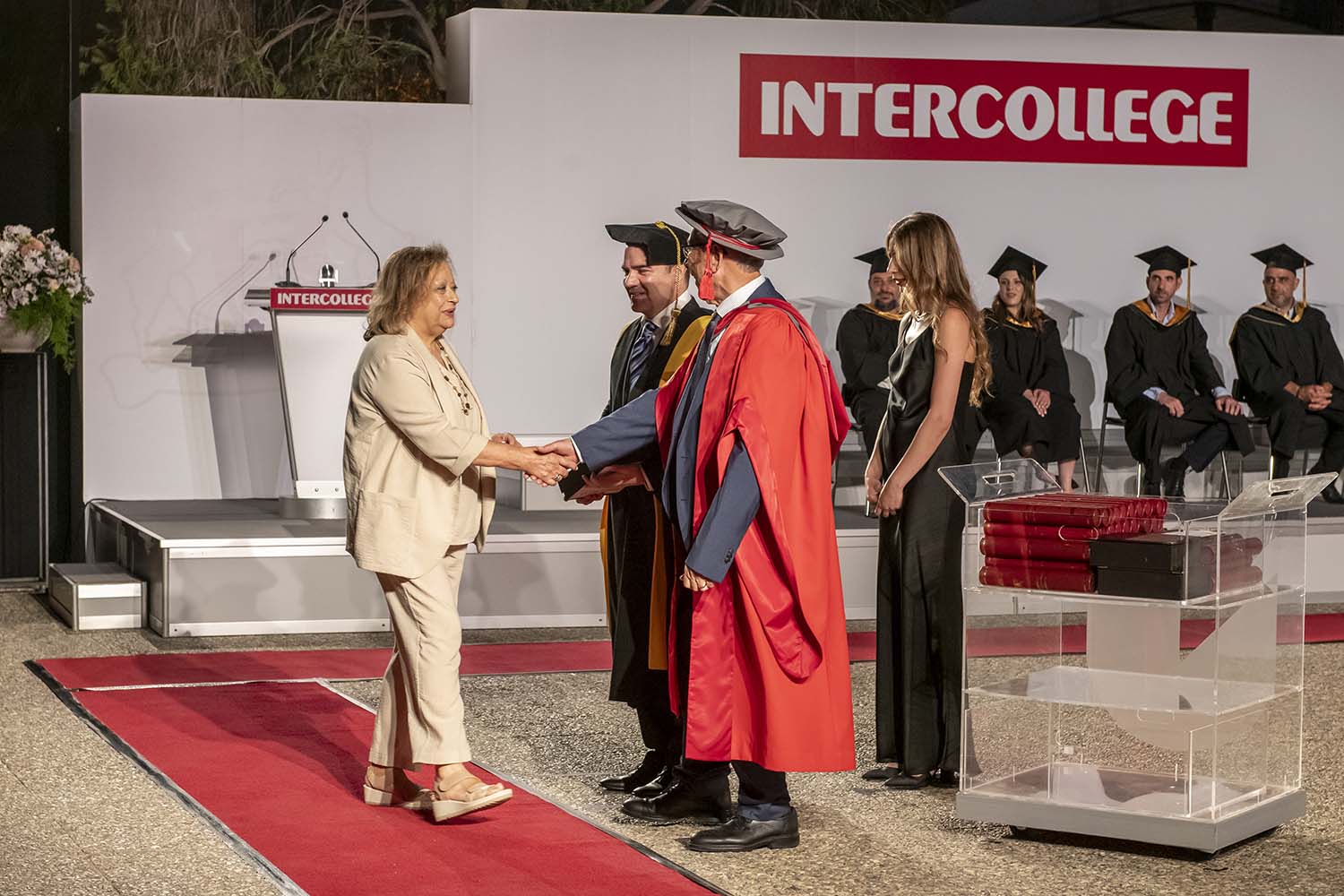 INTERCOLLEGE_GRADUATION_2026 (2)